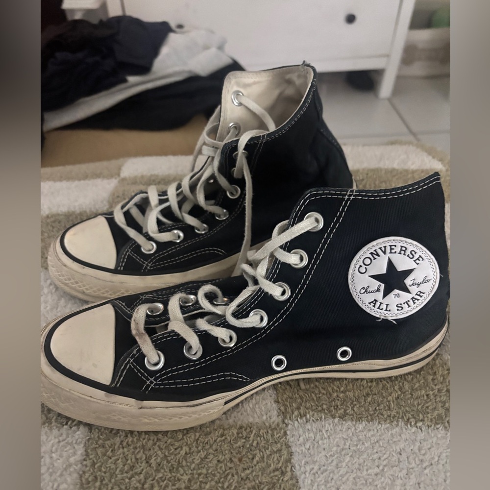 Chuck Taylor 90s size 6.5 women